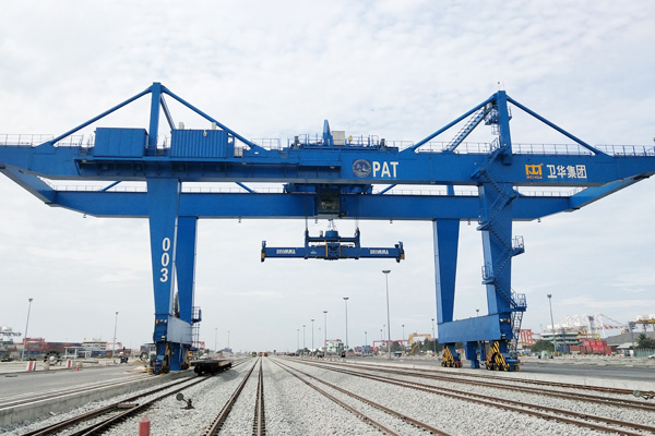 Rail-mounted Gantry Crane / RMG Crane