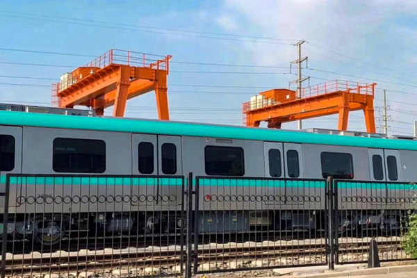 Gantry Crane for Maglev Train Handling