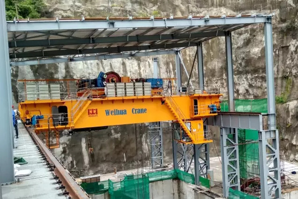 hydropower-bridge-crane-honduras